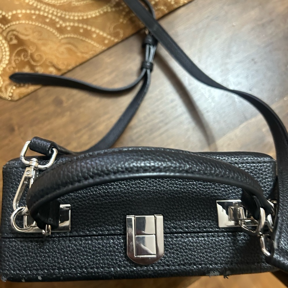 Brandon Blackwood Black Crossbody Bag - Picture 6 of 7